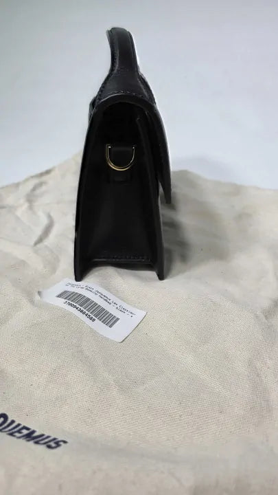 Jacquemus Les Classiques The Large Bambino Handbag Size: Small