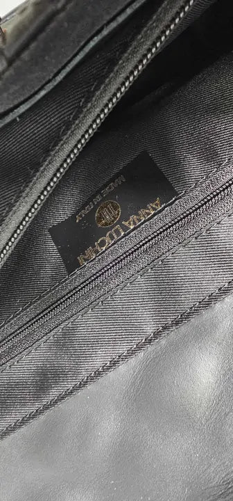 Black Italian Leather Shoulder Bag Size: Medium