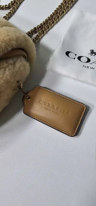 Coach - Cream Jumbo Pillow Madison Shoulder Bag - Brown Size: Medium