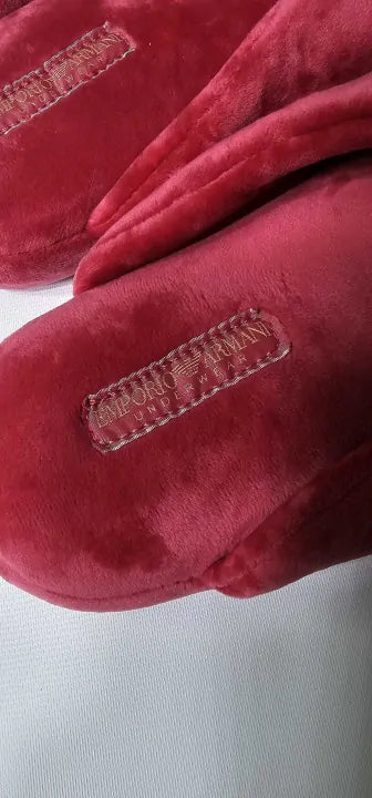 Emporio Armani Women's Slippers Soft And Warm Home Slipper Item Size: 5
