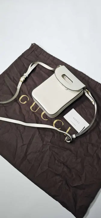 Gucci - 702106 Uzy0t 9022 - White Size: Small