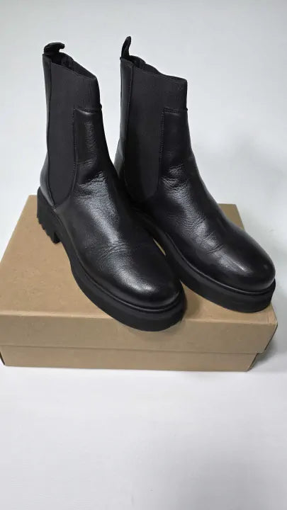 Hudson - Women's Black Dahlia Leather Chelsea Boot - Black Size: Uk 8