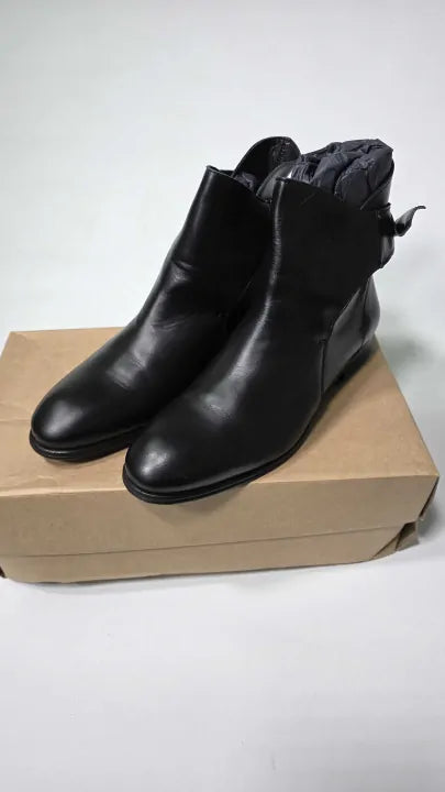 Hudson - Women's Black Etty Leather Chelsea Boot - Black Size: Uk 7