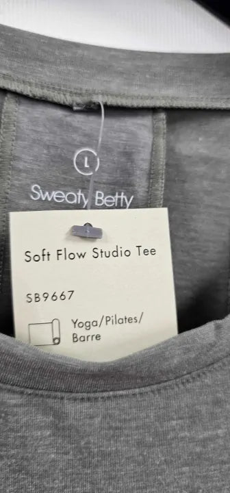 Sweaty Betty - Umbra Green Soft Flow Studio Tee - Green Size: L