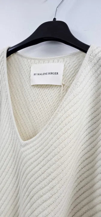 By Malene Birger 
Emery Jumper | Cream Size: M