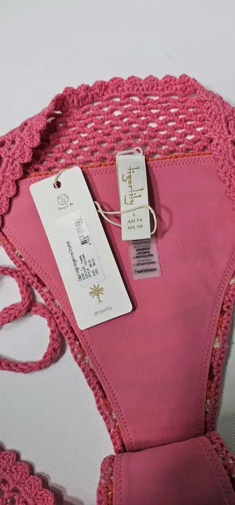 Tigerlily - Pink Fiesta Capri High Argentina Crochet Bottom - Pink Size: L