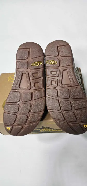 Keen - Unisex Plaza Taupe/plaza Uneek Ii Convertible Sandals - Cream Size: Uk3