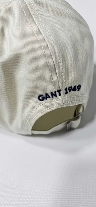 Gant - Cream Cotton Twill Cap Size: *