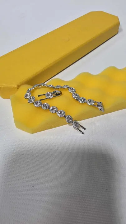 Swarovski - Silver Una Bracelet - Silver Size: *