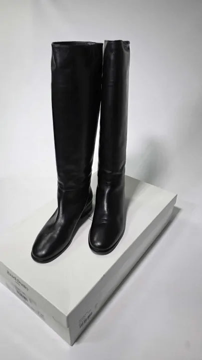 Russell & Bromley - Intouch - Black Size: Uk 6