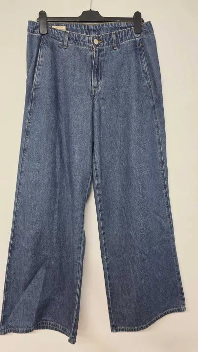 Levi's Xl Straight Seamed Jeans Size: 29