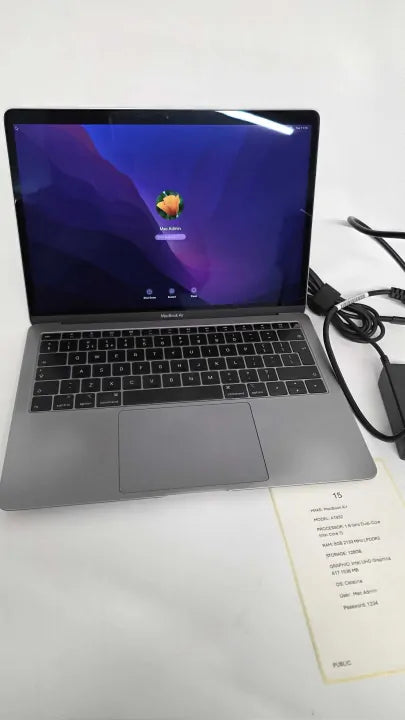 Macbook Air A1932
Size: -