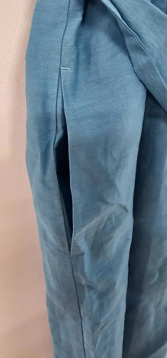 Max Mara Weekend
Blue Dress Size: Uk12