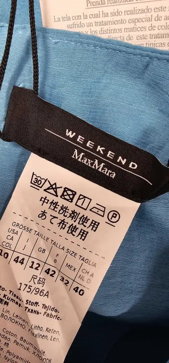 Max Mara Weekend
Blue Dress Size: Uk12