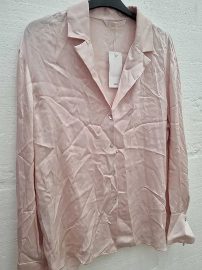 Mango Lapels Flowy Shirt Size: Large