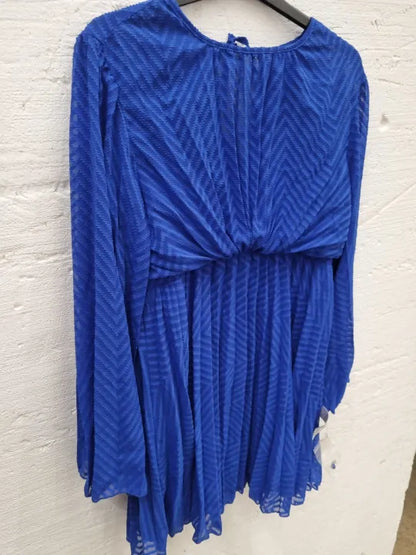 Asos Design Curve Tie Back Fluted Sleeve Pleated Chevron Chiffon Midi Dress Size: Uk 14