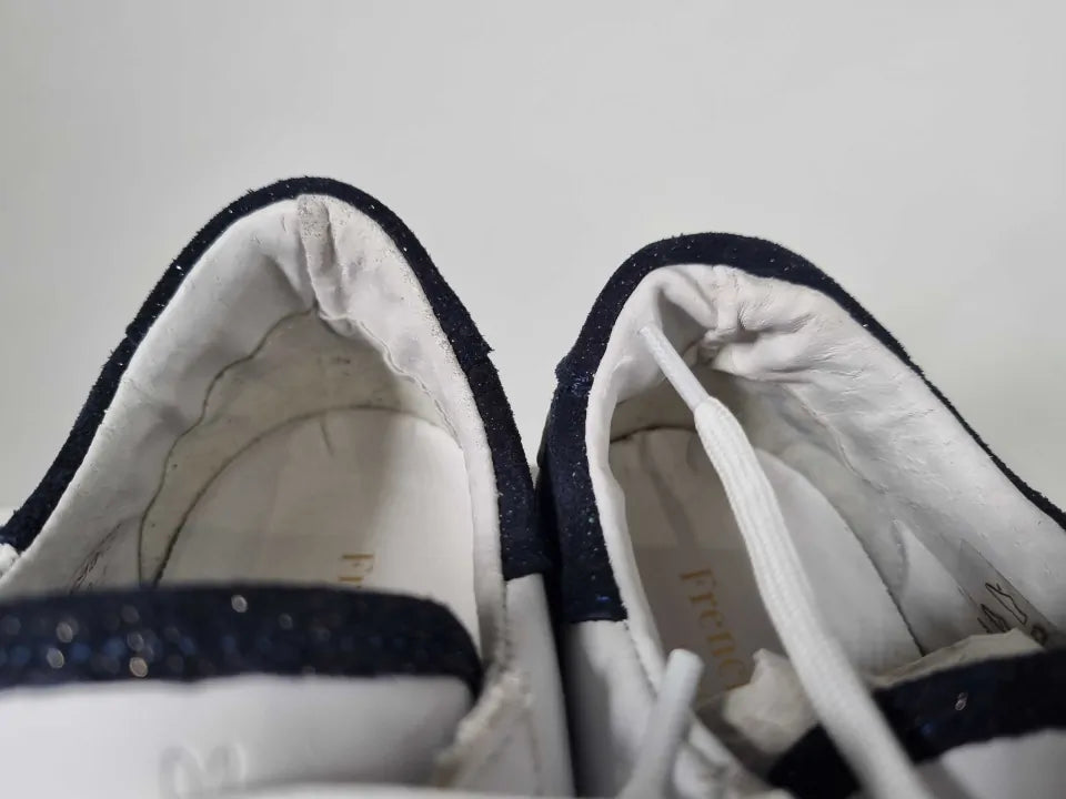French Sole White/Navy Leather Moocher Trainer Size: Uk 5