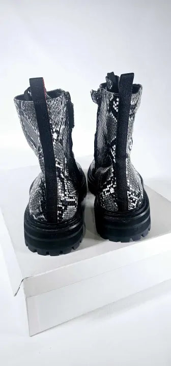 Max&Co. Snake Print Lace Up/Side Zip Platform Ankle Boots Size: EU 40 / UK 7