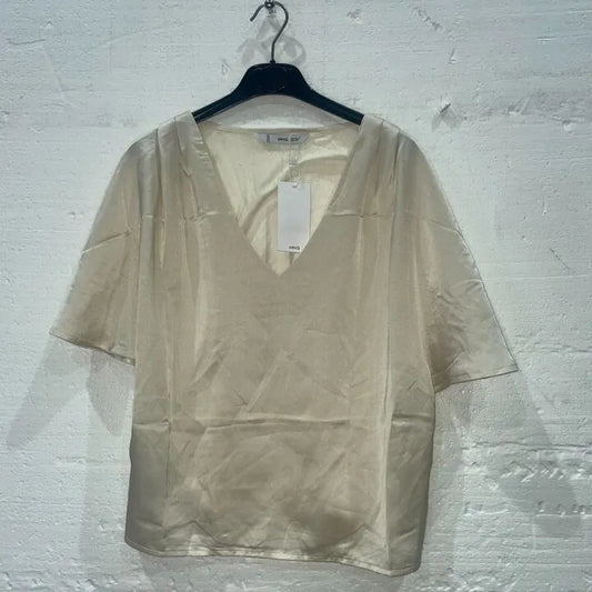 Mango-57093811-05-Xs-Ivory Flutter V-Neck Blouse Size: Xs
