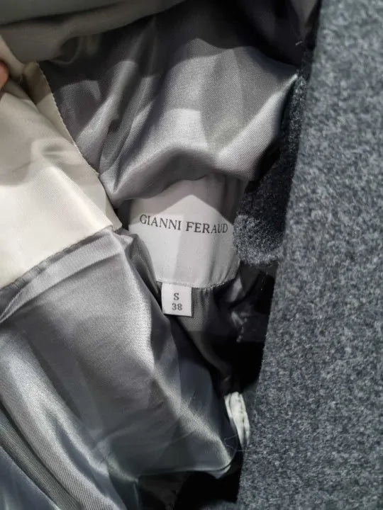 Gianni Feraud Charcoal Classic Wool Blend Coat Size: 38