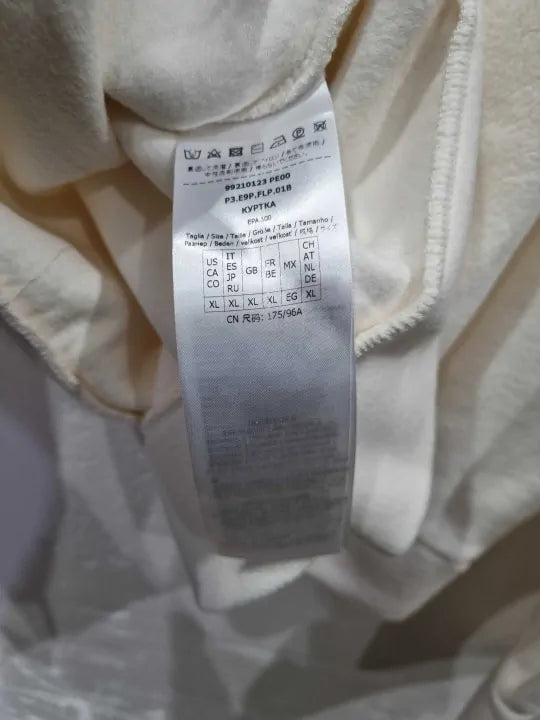 Max&co Soft White Hoodie Size: Xlarge