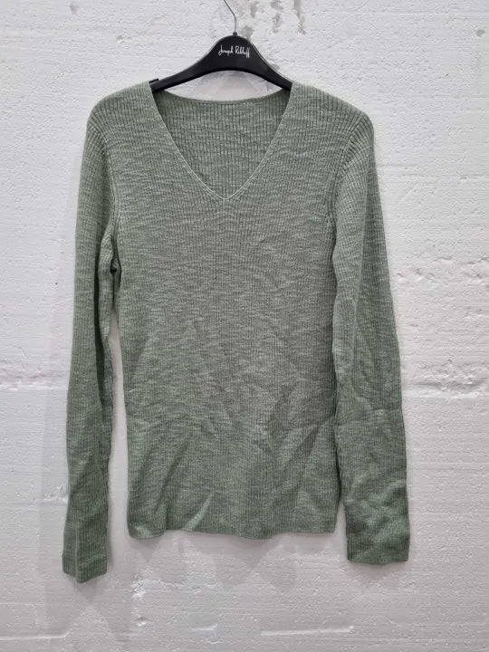Theory Rib Knit V-Neck Sweater In Slub Cotton Blend Size: Large