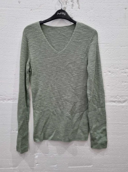 Theory Rib Knit V-Neck Sweater In Slub Cotton Blend Size: Large