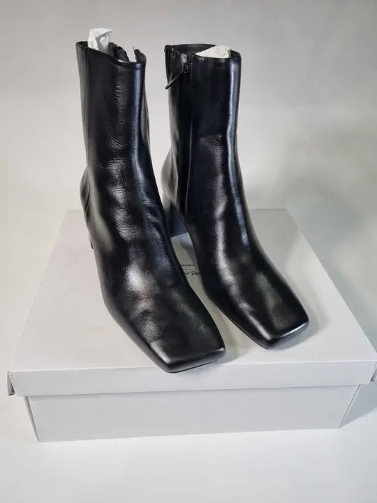 & Other Stories Black Odette Boot Size: Uk 6