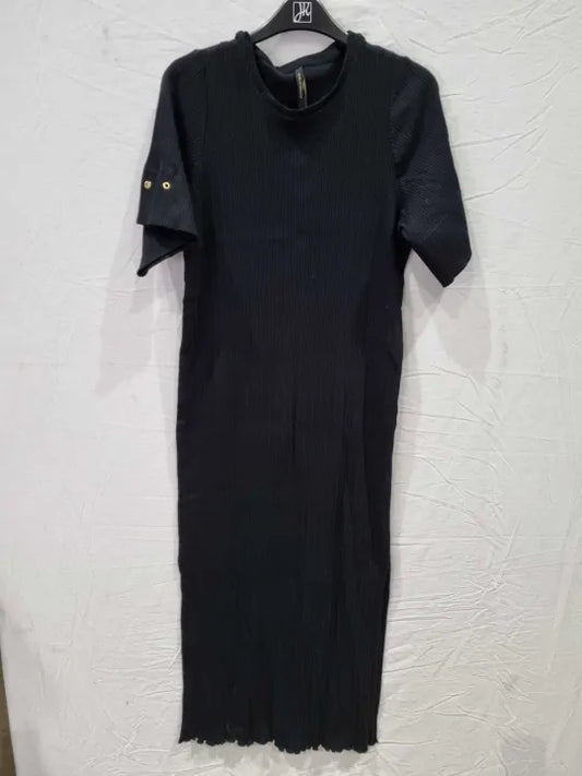 Mother Of Pearl Black Pearl Embellished T-Shirt Dress Size: Small