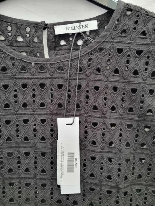 N°· Eleven - Black Dip Back Top Size: M