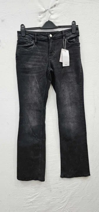 Black Denim Low-Rise Flared Jeans Size: Uk 10
