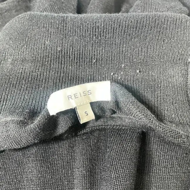Reiss- Caine Slim Fit Merino Wool Roll Neck Jumper Size: Small
