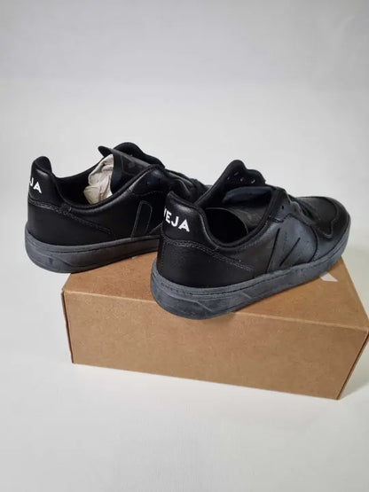 Veja - Men'S Black Lavande Esplar Logo Trainer Size: 8.5