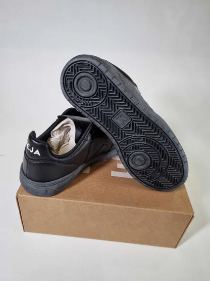 Veja - Men'S Black Lavande Esplar Logo Trainer Size: 8.5