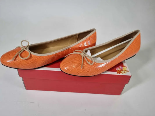 French Sole - Coral Patent Leather Amelie Pump Size: Uk 8
