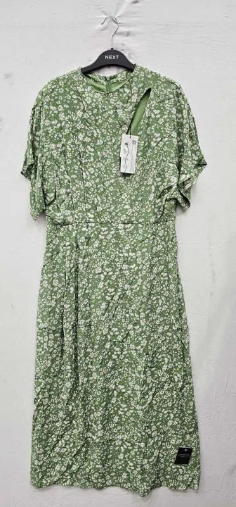 Ro & Zo - Green Ditsy Print Tuck Waist Midi Dress - Green Size: Uk14
