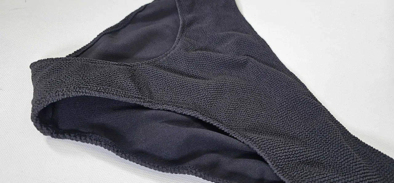 Arket-1059746-001-16-Black-Womens Swim-Black Size: UK 16  deal !!