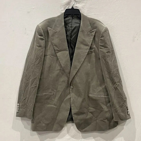 Richard James Savile Row - Grey Velvet Dinner Jacket Size: 48