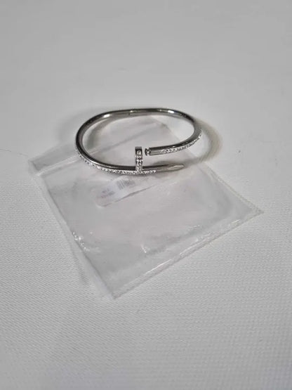 Liv Oliver Modern Pave Bangle Size: *