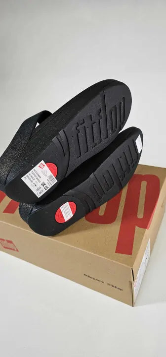 Fitflop - Sparkle Black Halo Shimmer Toe Post Sandal - Black Size: Uk5