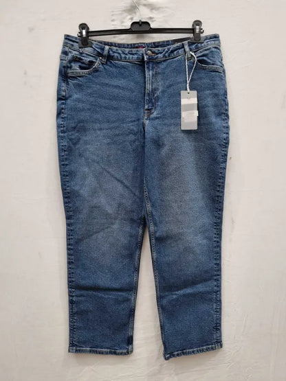 Crew Clothing - Girlfriend Jean Size: UK 16