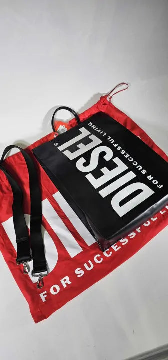 Dsl 3D Logo-Embossed Tote Bag -Black Size: Large