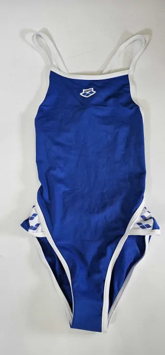 Arena Women'S Icons Super Fly Back Solid One Piece Swimsuit Size: Uk28