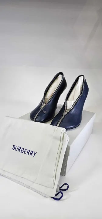 Burberry - Women's Navy Leather Baby Zip Pumps - Green Size: 37