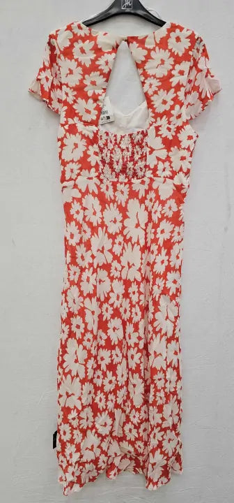 Ro & Zo - Red Daisy Print Sweetheart Neckline Midi Dress - Red Size: Uk14