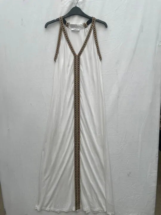 N°· Eleven - White Jersey Trim Maxi Dress Size: Small