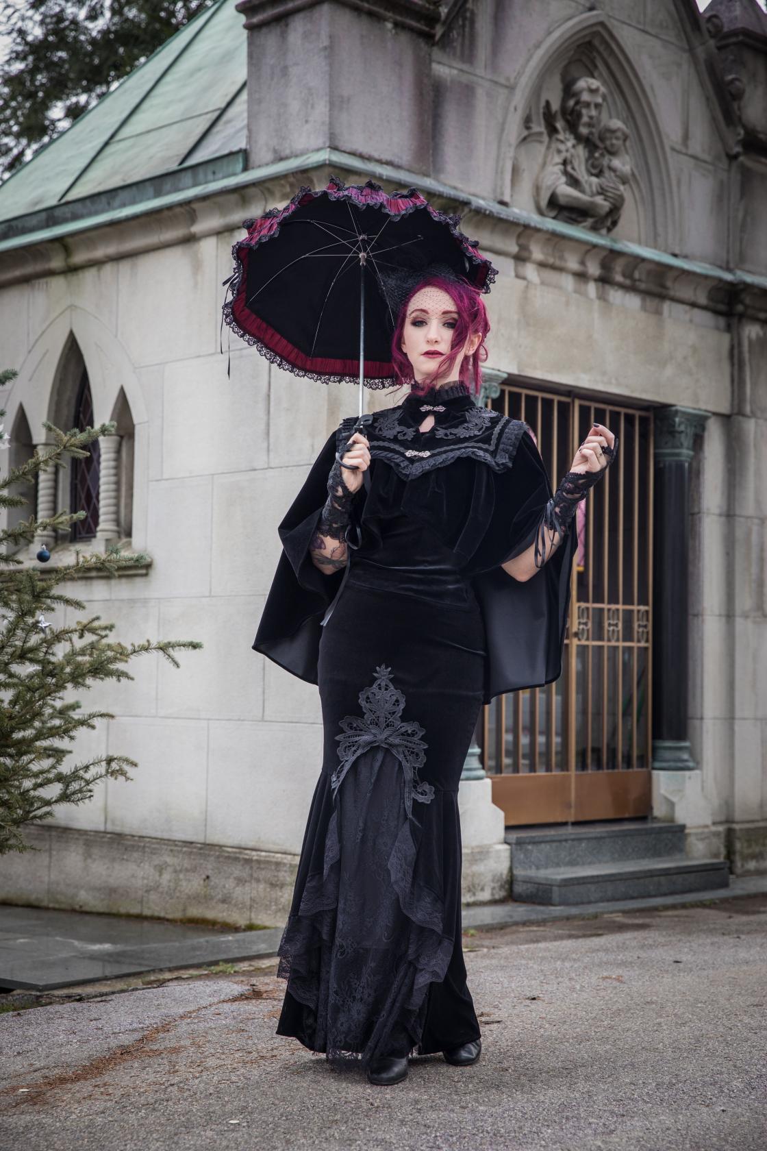 Dark In Love Cordelia Black Velvet Skirt - Gothic Fishtail Skirt Embroidered Lace